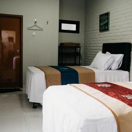Argya Guesthouse Jogyakarta Zewnętrze zdjęcie